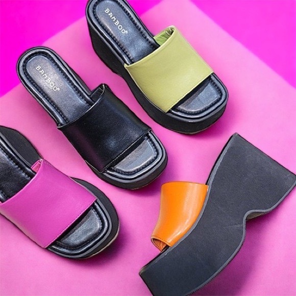 NEW! Bamboo Barbie Hot Pink Platform Wedge Heeled Sandal - Picture 2 of 4